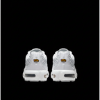 Nike Air Max Plus (Tn) in white. Designer Estate